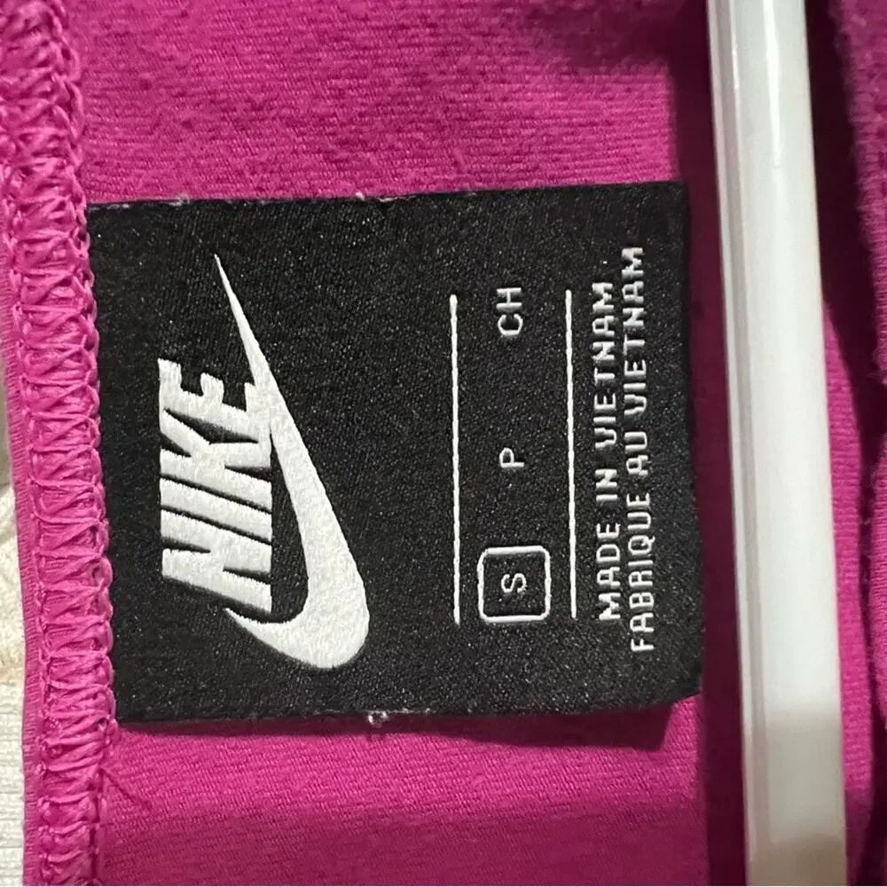 Nike Vibrant Pink Sportswear - Picture 2 of 4